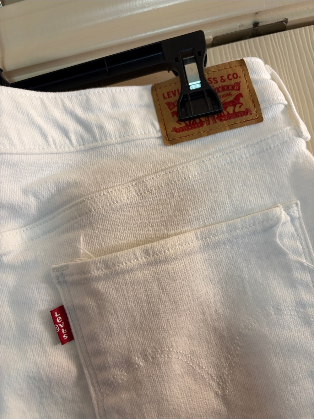 Levi's Women's White Skinny Jeans - Picture 4 of 4